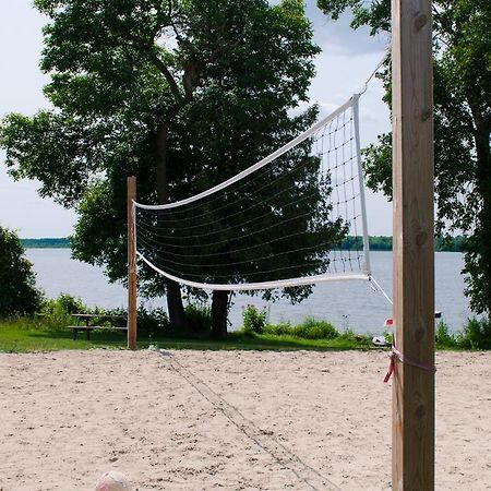 Woodland Estate Resort Campbellford ภายนอก รูปภาพ
